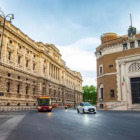 Mrbrown - Luxury Vaticano *